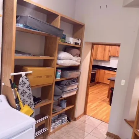 3Bd/2Ba In Historic Hyde Park Neighborhood W/ Parking Near University Of Chicago